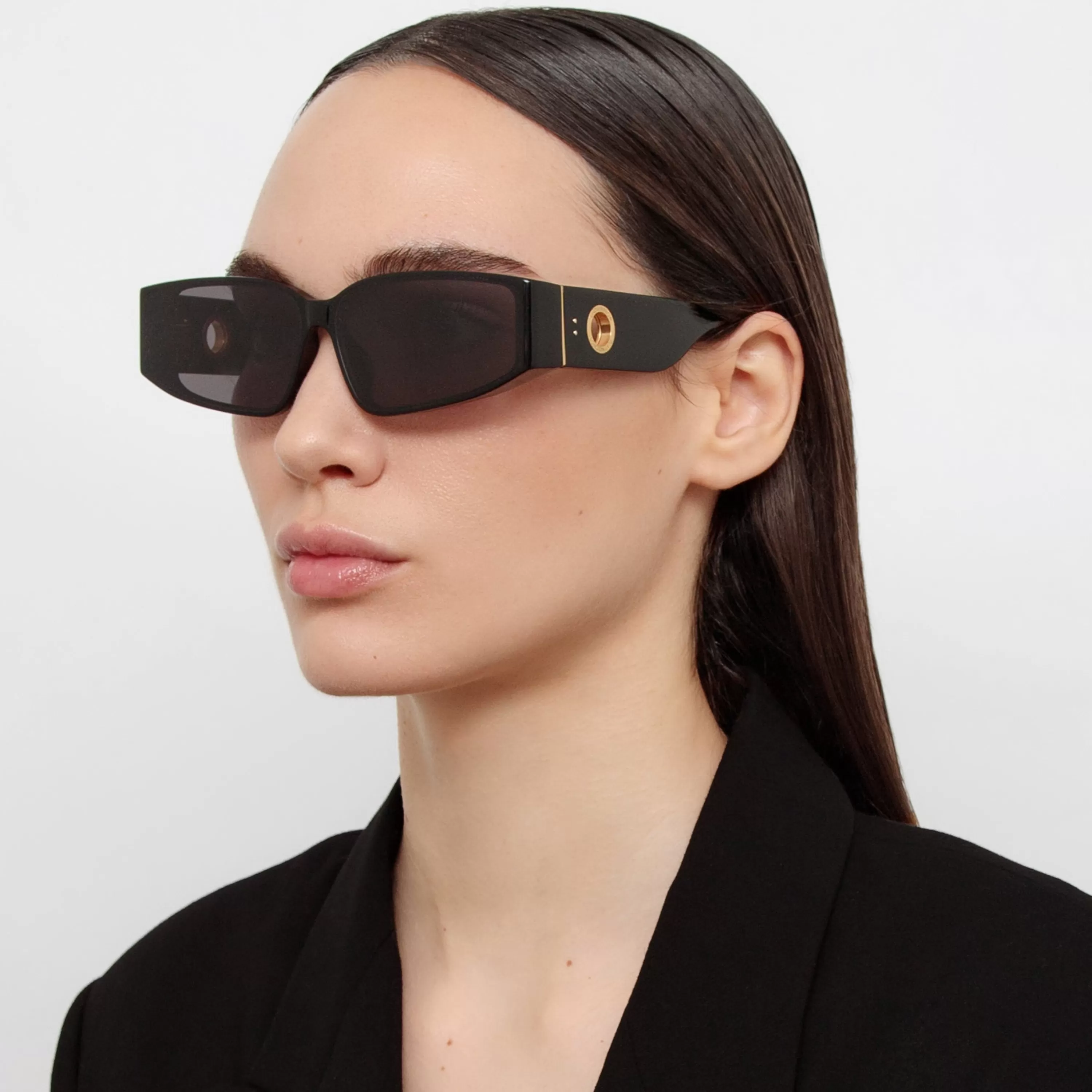 Women LINDA FARROW (U.K.) Alexis Angular Sunglasses in Black
