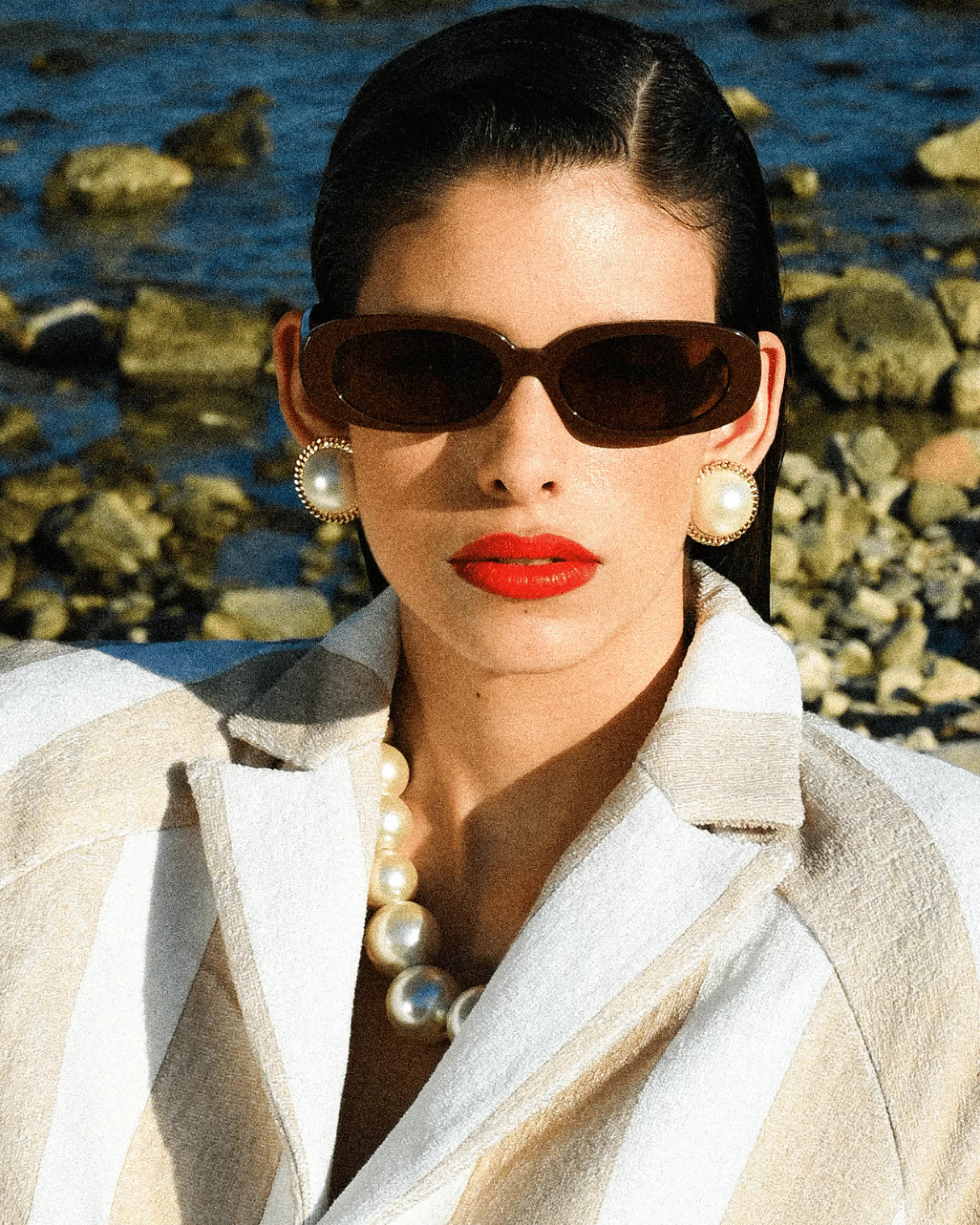 cara_oval_sunglasses_in_brown_2.webp LINDA FARROW (U.K.) Cara Oval Sunglasses in Brown