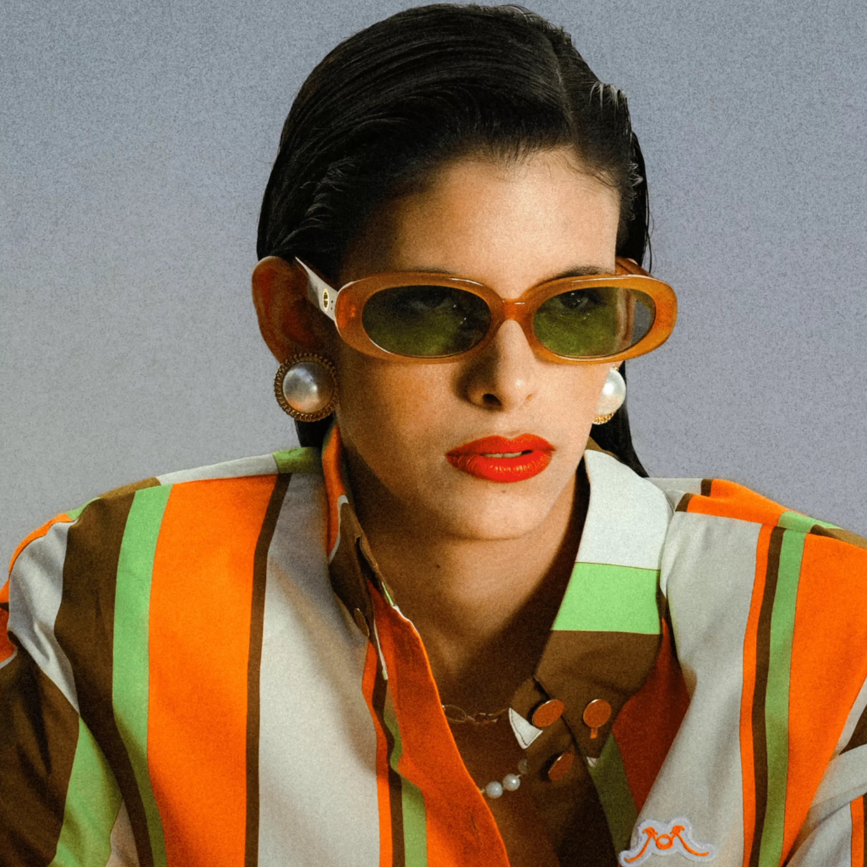 cara_oval_sunglasses_in_honey_4.webp LINDA FARROW (U.K.) Cara Oval Sunglasses in Honey