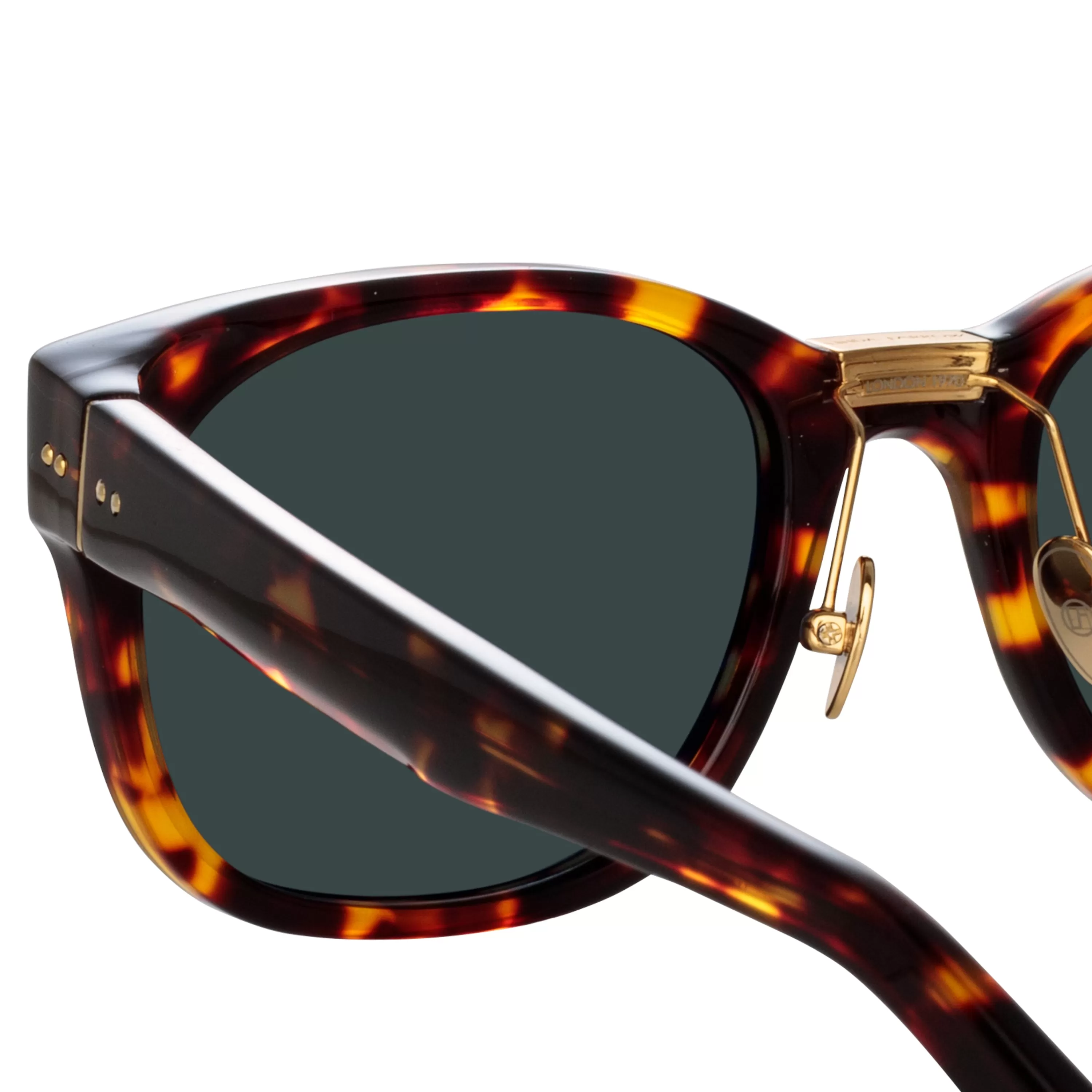 cedric_a_rectangular_sunglasses_in_tortoiseshell_asian_fit_4.webp LINDA FARROW (U.K.) Cedric A Rectangular Sunglasses in Tortoiseshell (Asian Fit)
