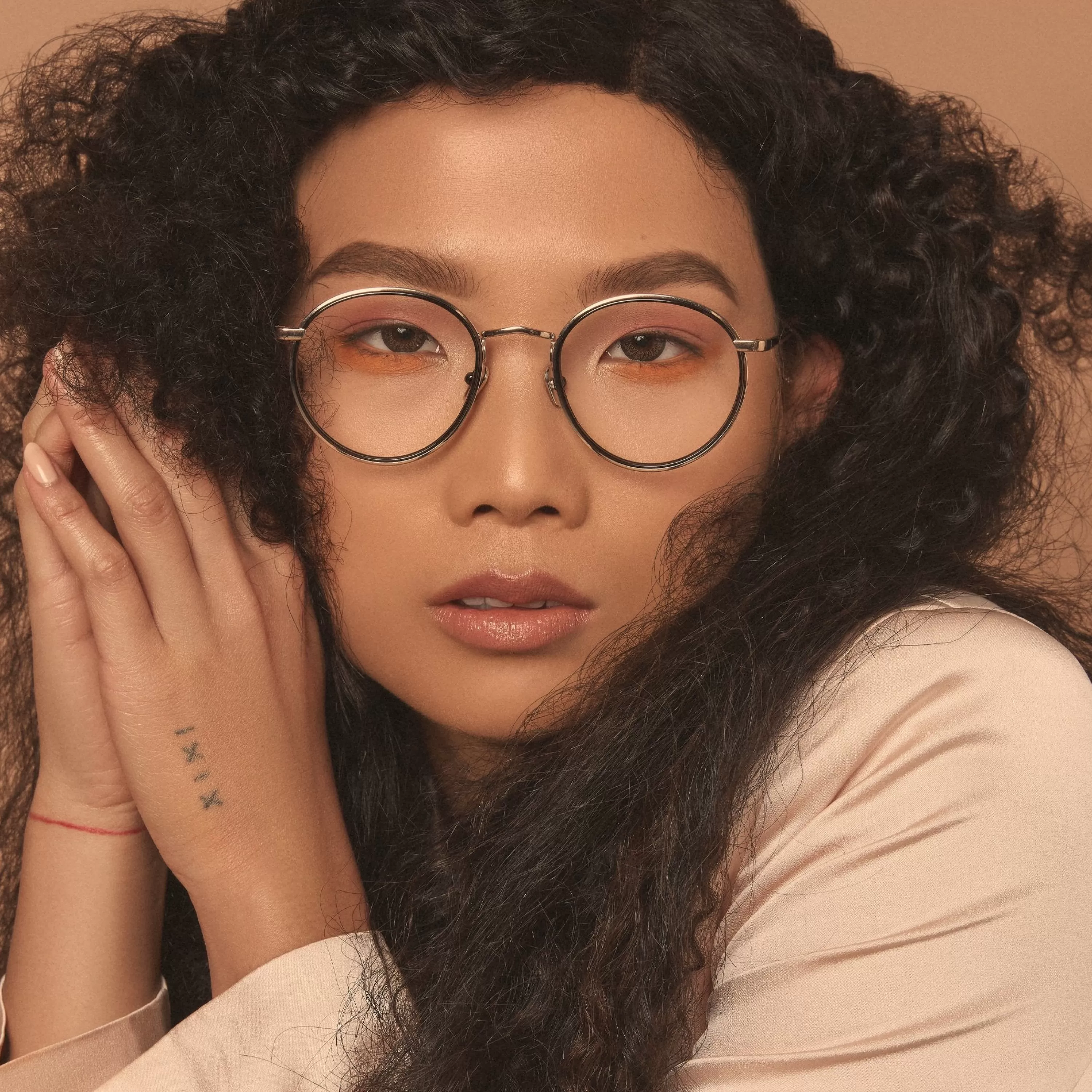 Women LINDA FARROW (U.K.) Comer Optical Oval Frame in Light Gold