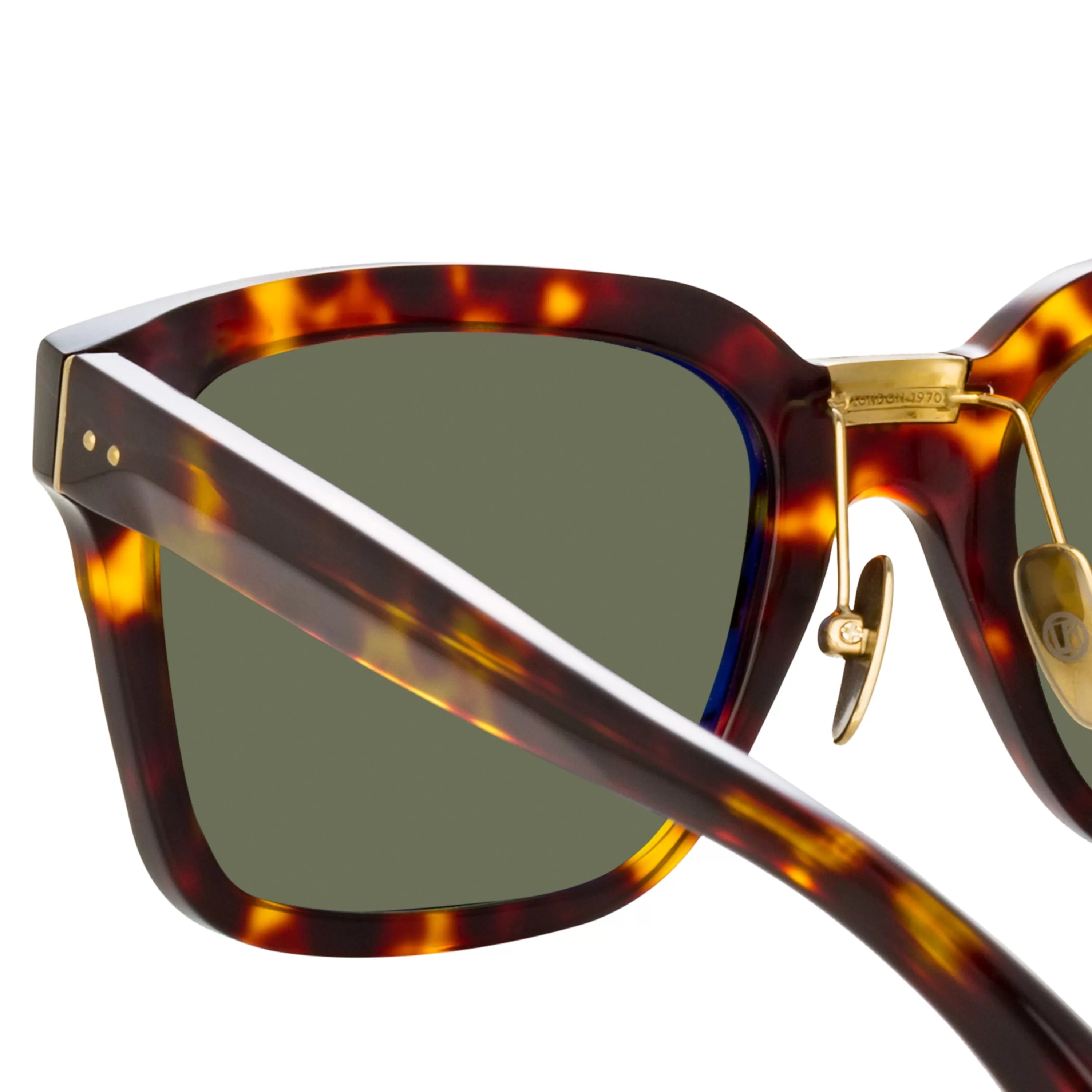 desiree_dframe_sunglasses_in_tortoiseshell_3.webp LINDA FARROW (U.K.) Desiree D-Frame Sunglasses in Tortoiseshell