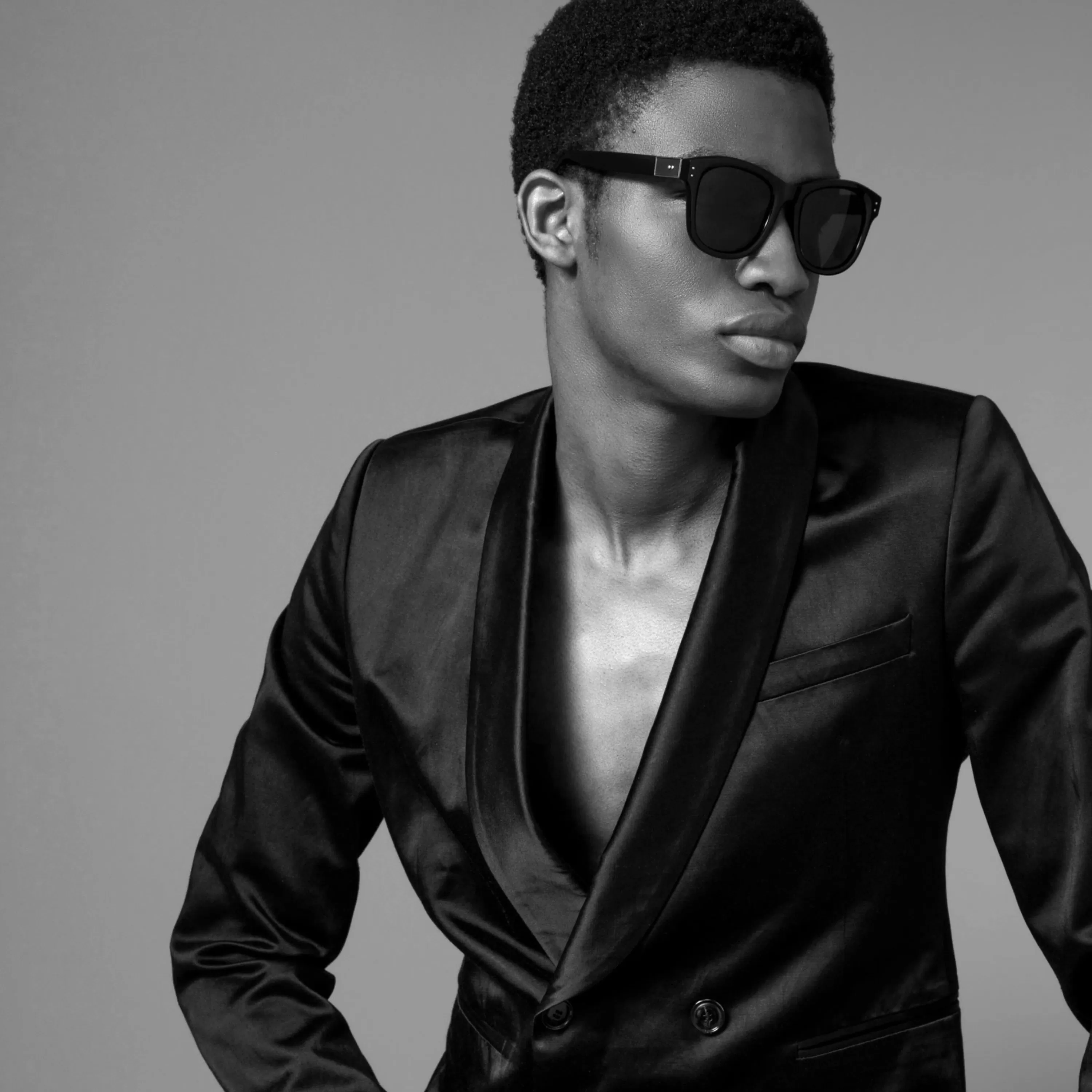 LINDA FARROW (U.K.) Edson D-Frame Sunglasses in Black and Nickel