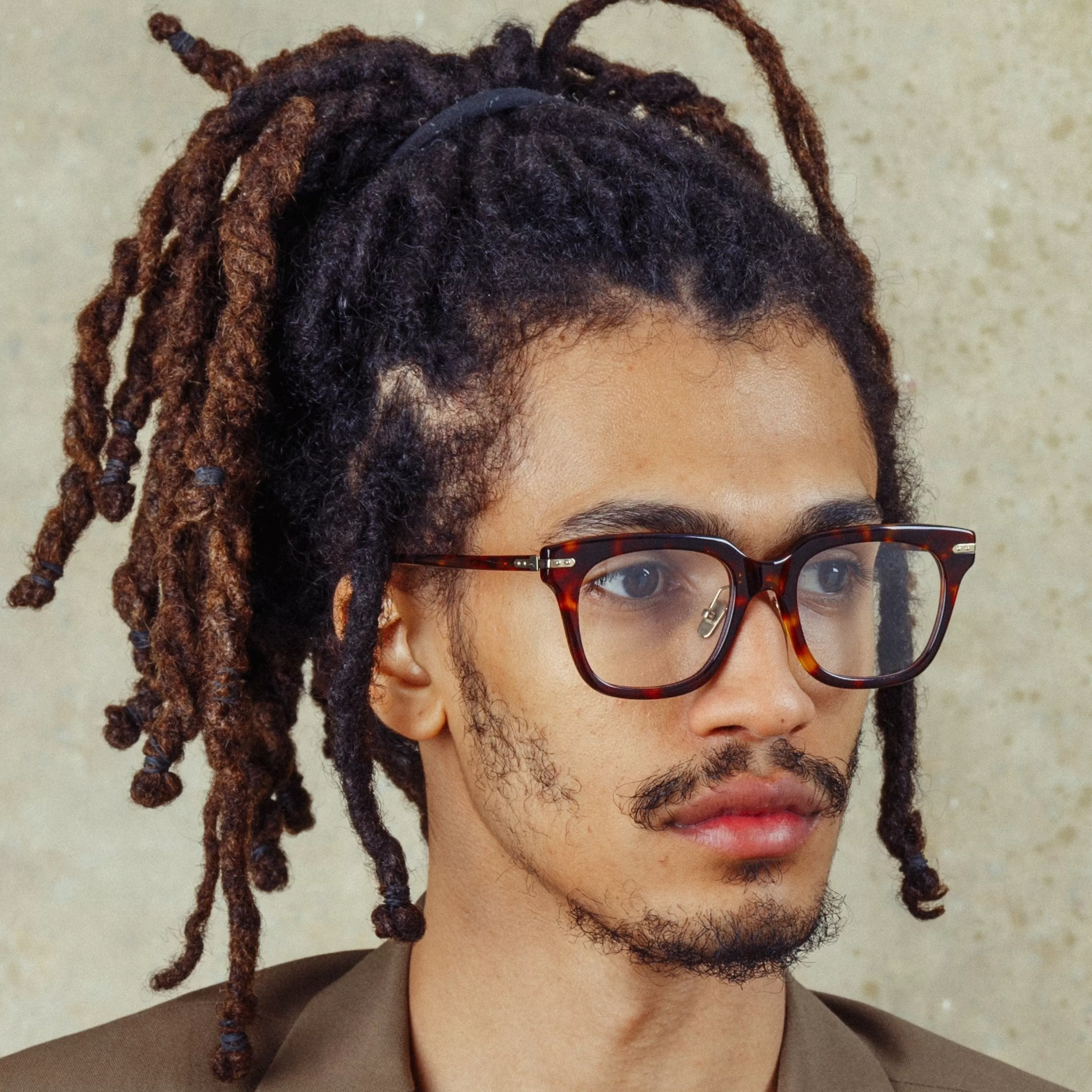 empire_optical_dframe_in_tortoiseshell_mens_5.webp Linda Farrow Linear Empire Optical D-Frame in Tortoiseshell (Men's)