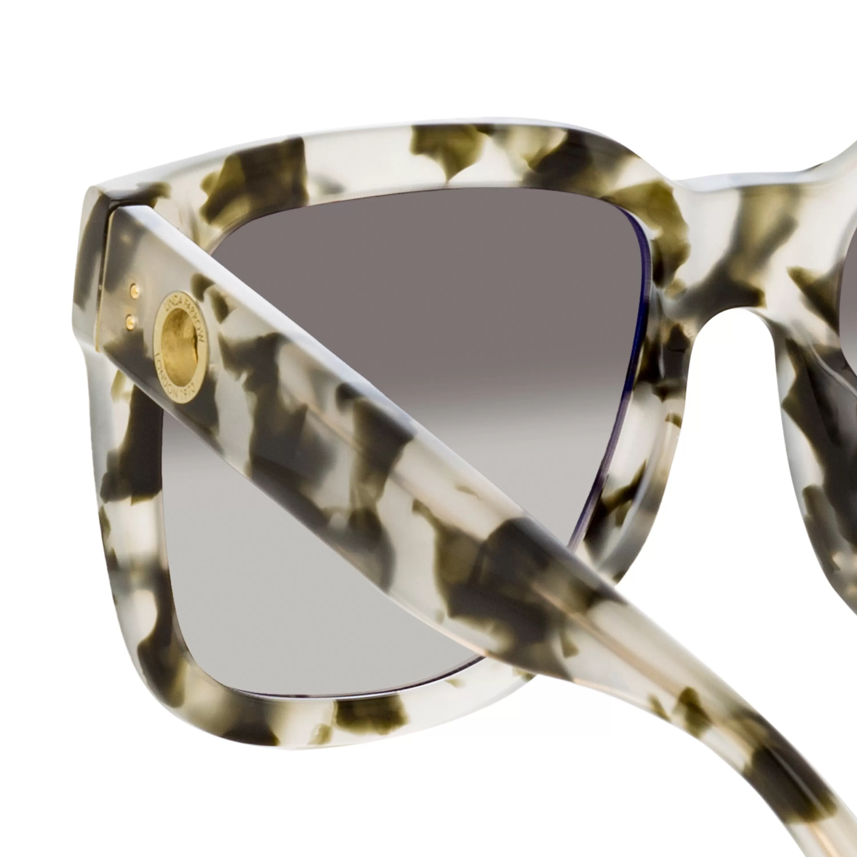 freya_dframe_sunglasses_in_black_and_grey_tortoiseshell_3.webp LINDA FARROW (U.K.) Freya D-Frame Sunglasses in Black and Grey Tortoiseshell