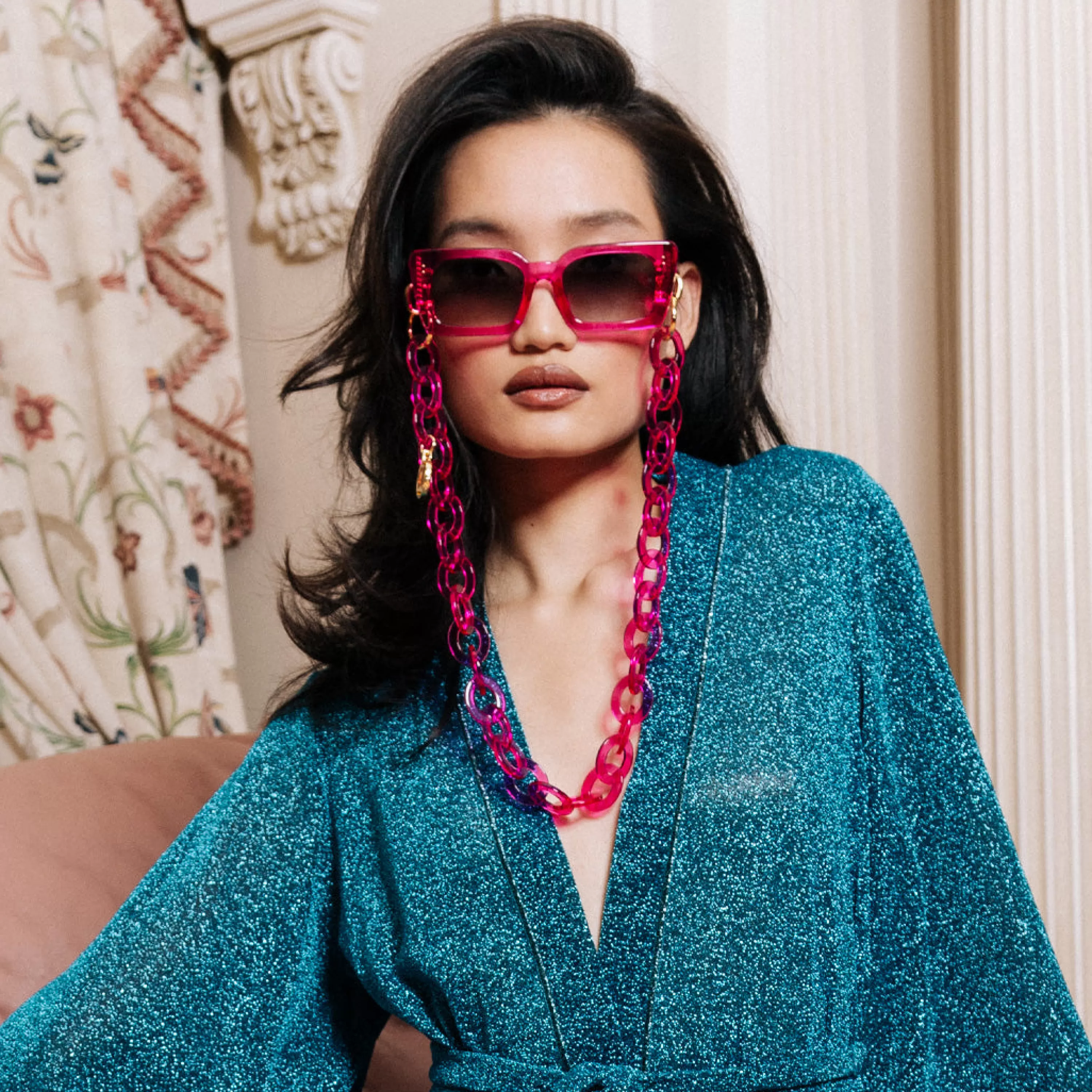 LINDA FARROW (U.K.) Fuchsia Oval Link Chain