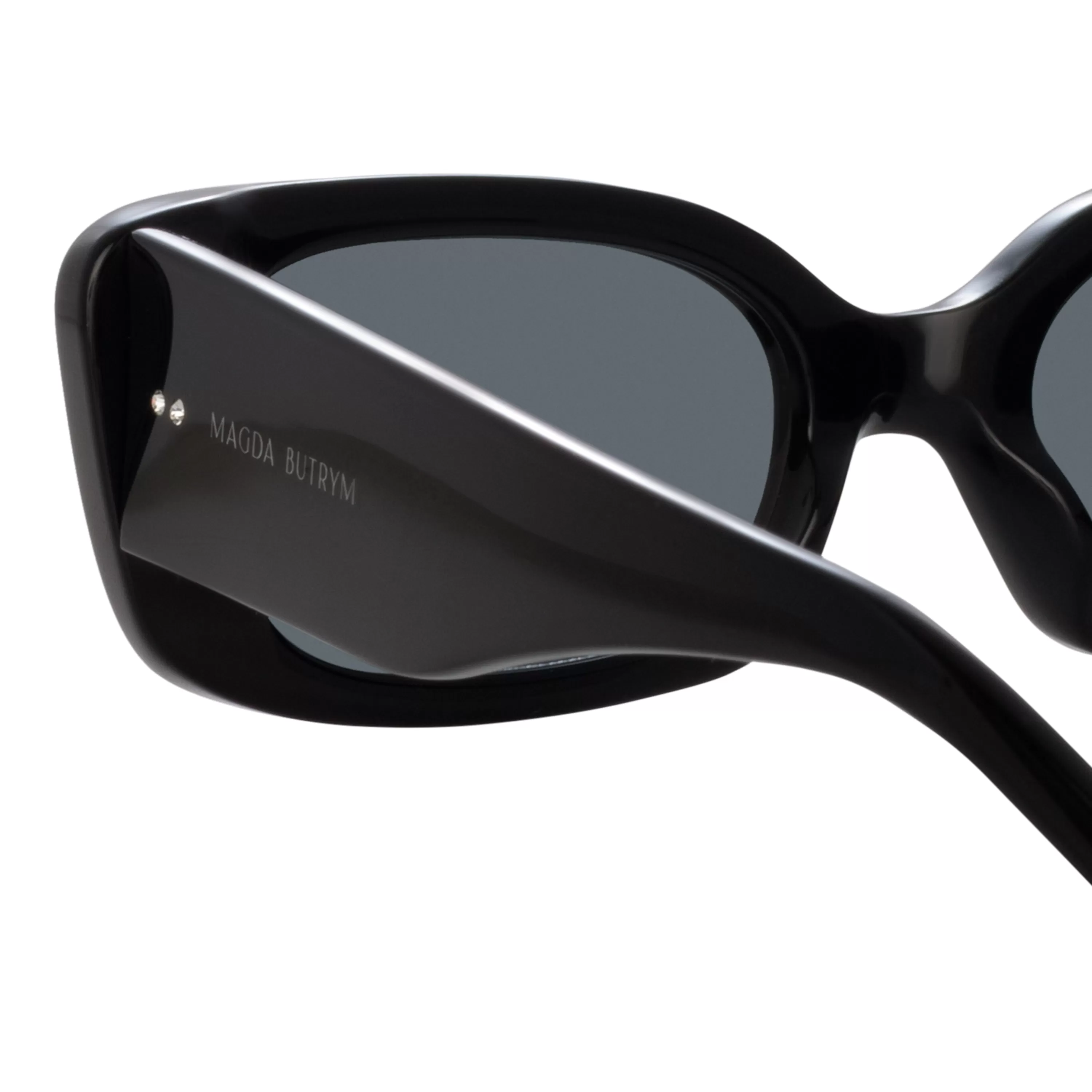 magda_butrym_cat_eye_sunglasses_in_black_3.webp LINDA FARROW (U.K.) Magda Butrym Cat Eye Sunglasses in Black