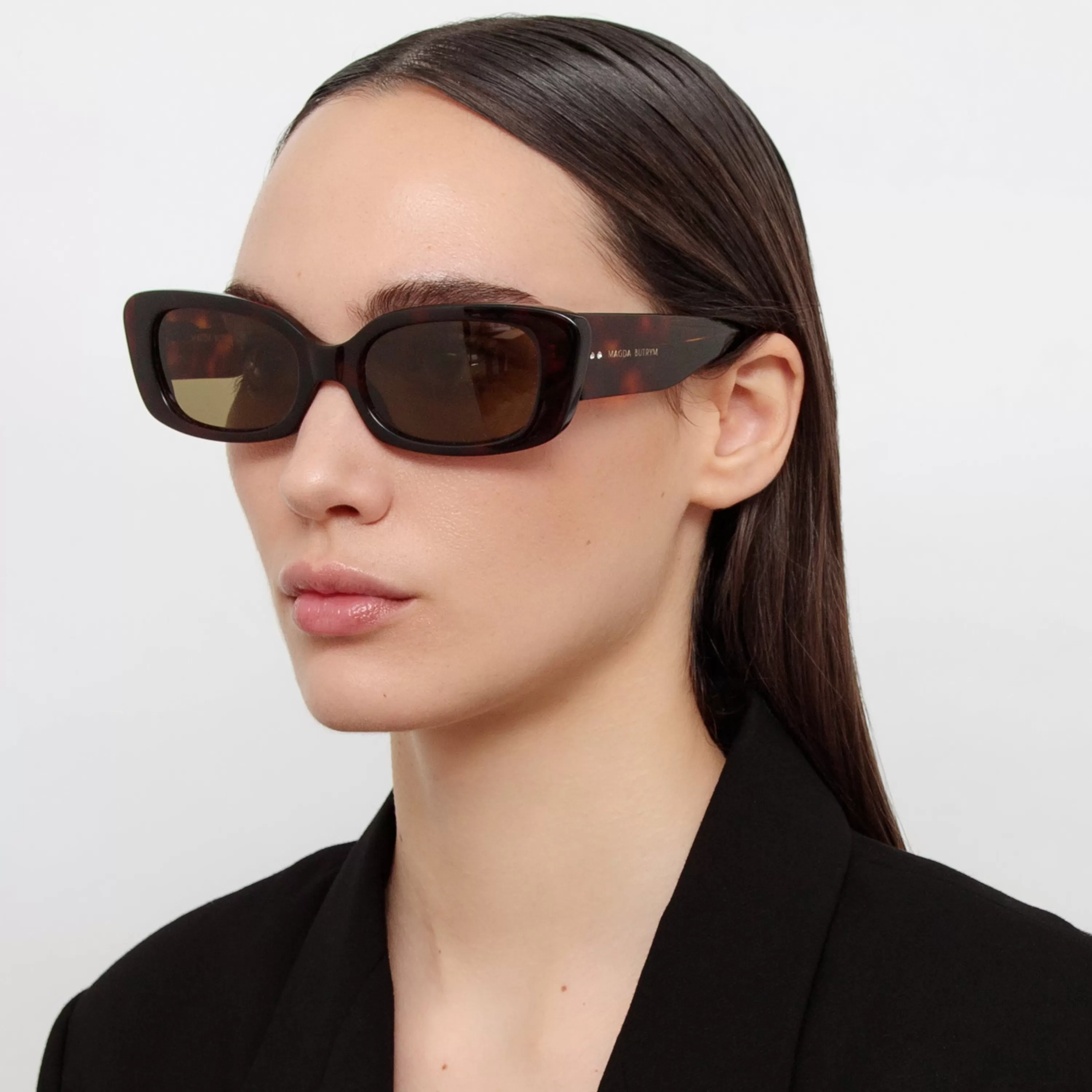 LINDA FARROW (U.K.) Magda Butrym Cat Eye Sunglasses in Tortoiseshell