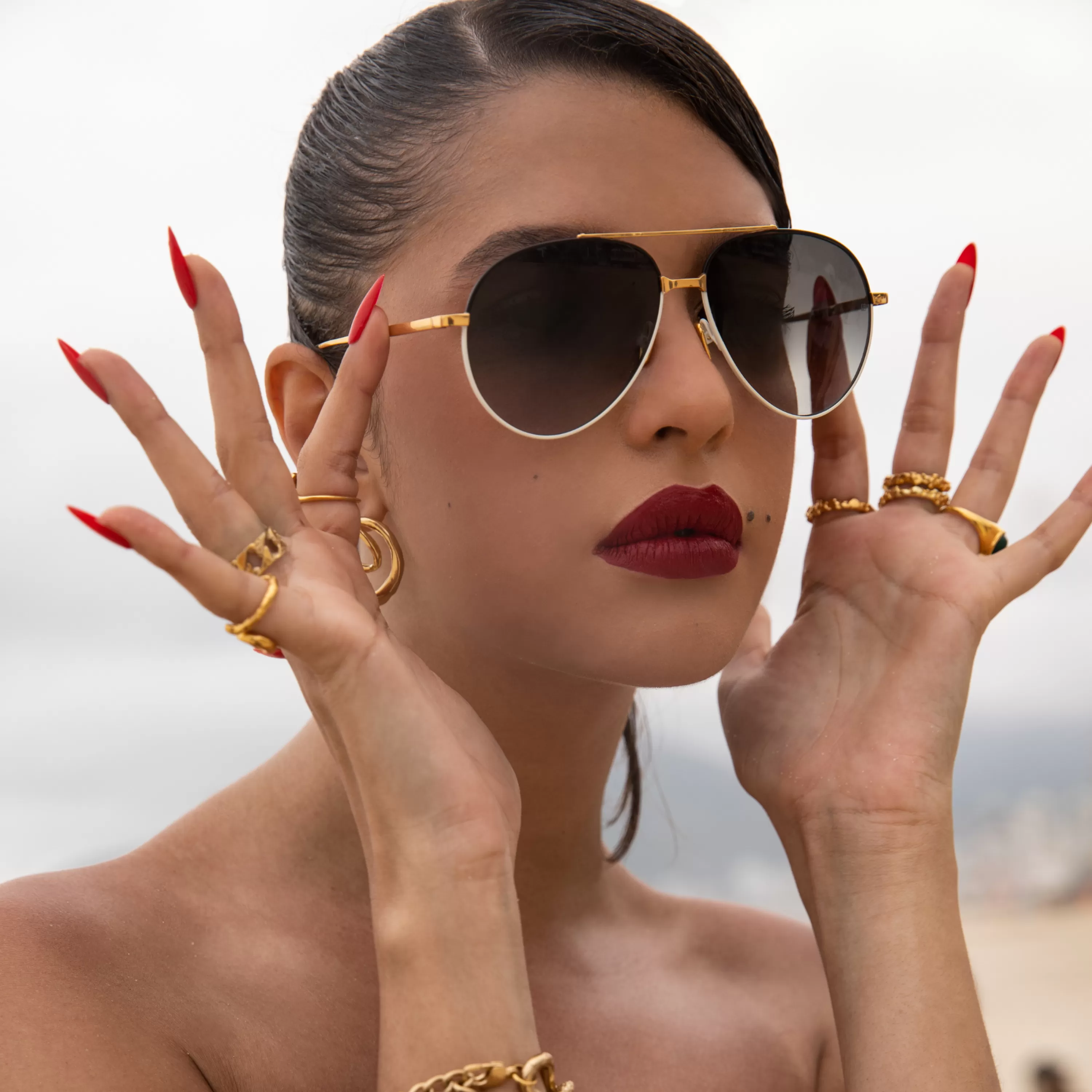 marcelo_aviator_sunglasses_in_brown_4.webp Women LINDA FARROW (U.K.) Marcelo Aviator Sunglasses in Brown