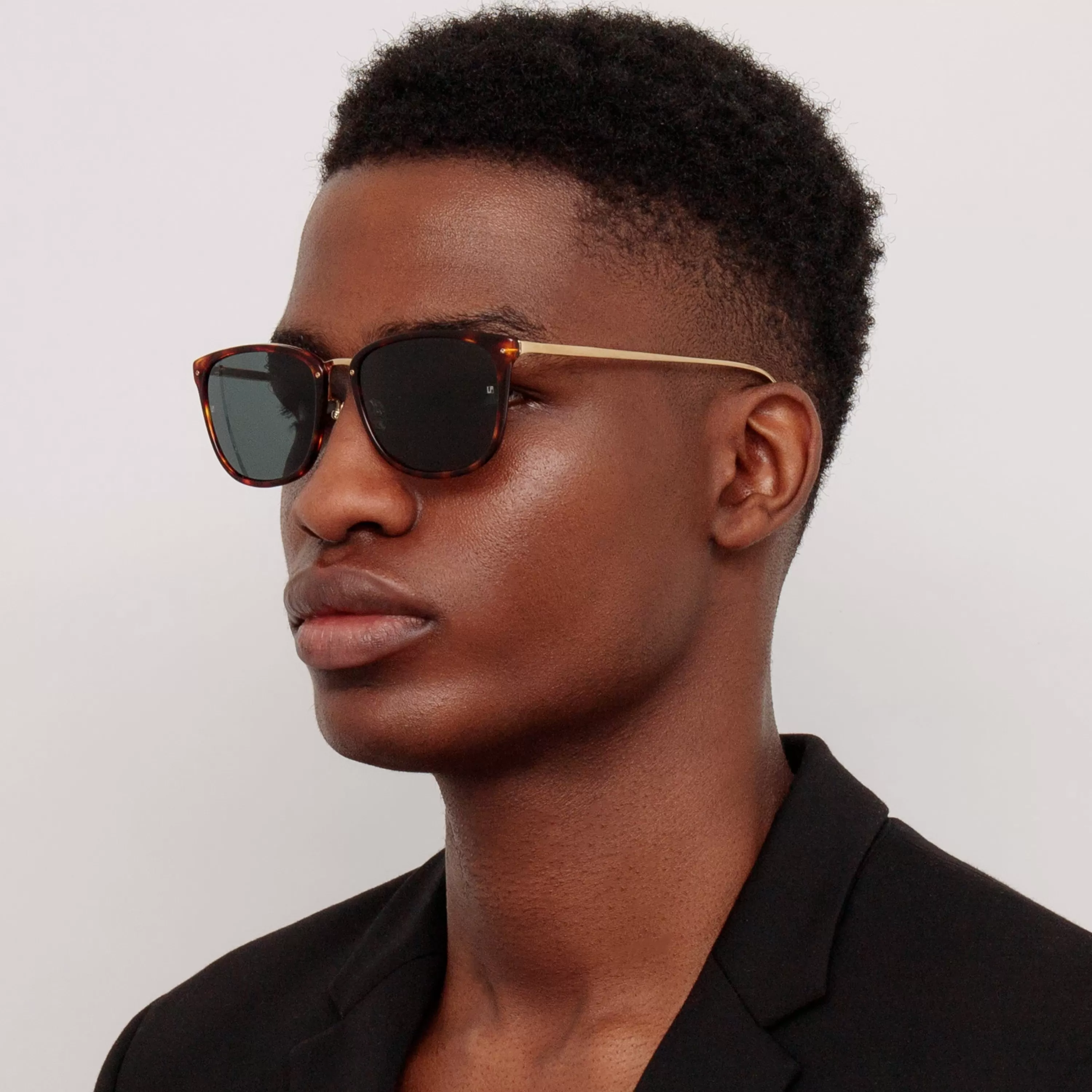 LINDA FARROW (U.K.) Men's Cassin D-Frame Sunglasses in Tortoiseshell