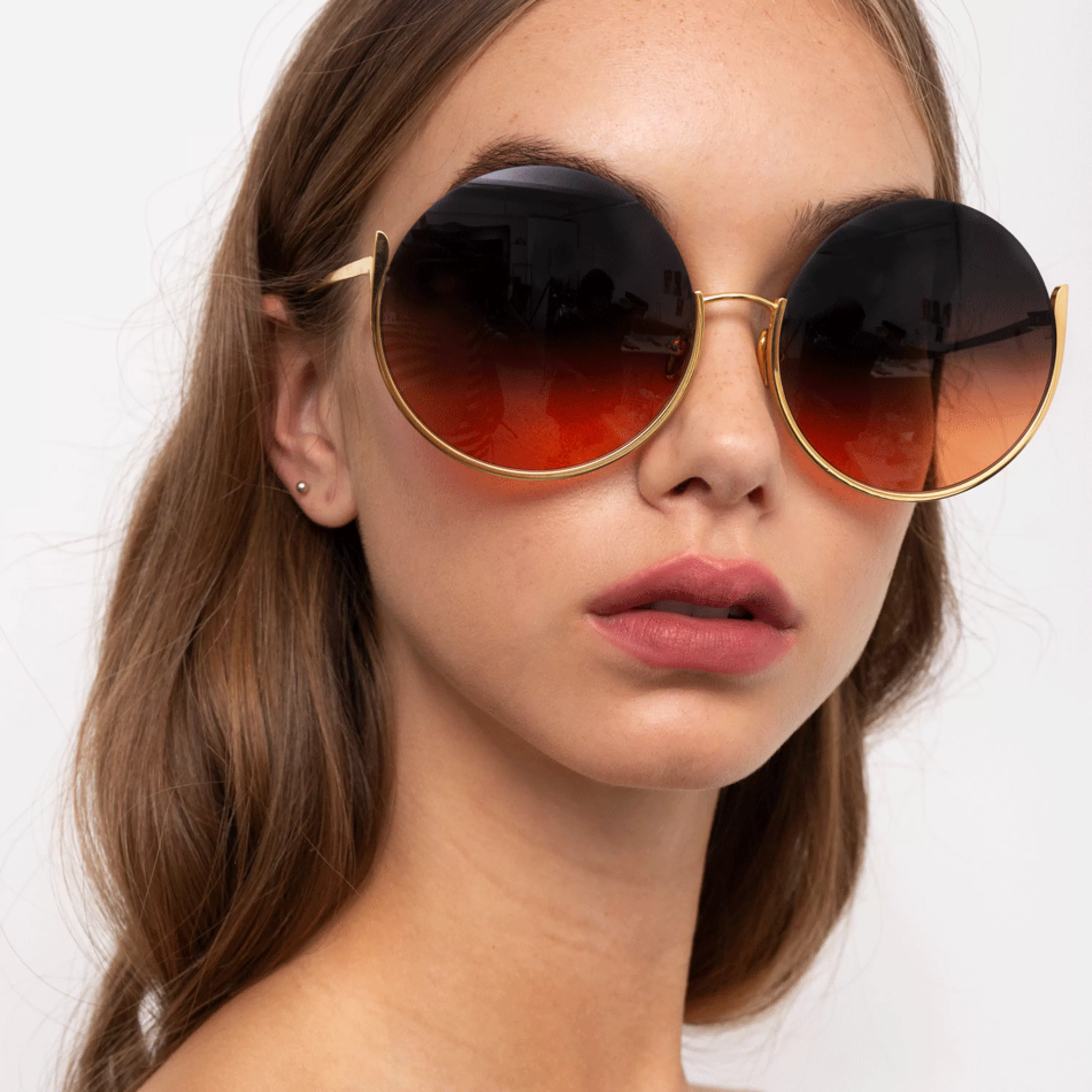 Linda Farrow Olivia Round Sunglasses in Yellow Gold