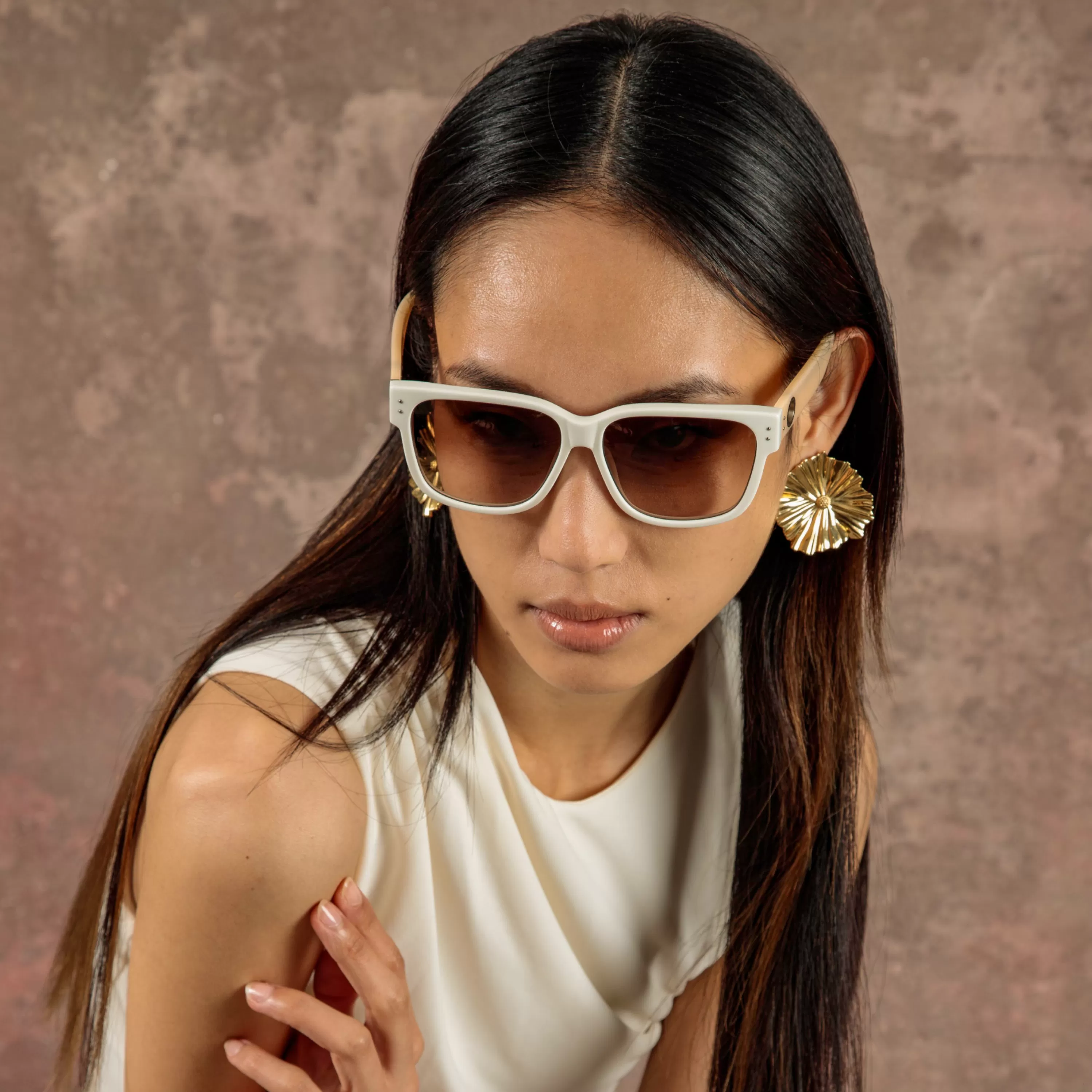 perry_dframe_sunglasses_in_white_5.webp Women Linda Farrow Perry D-Frame Sunglasses in White