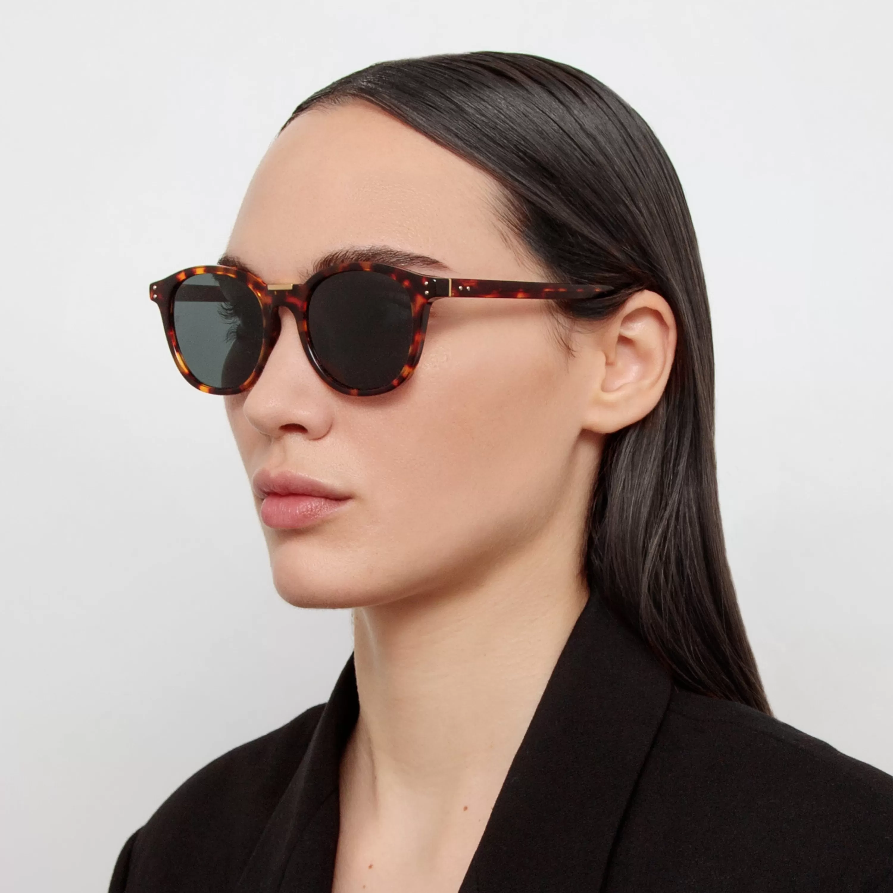 Women LINDA FARROW LUXE Powell D-Frame Sunglasses in Tortoiseshell