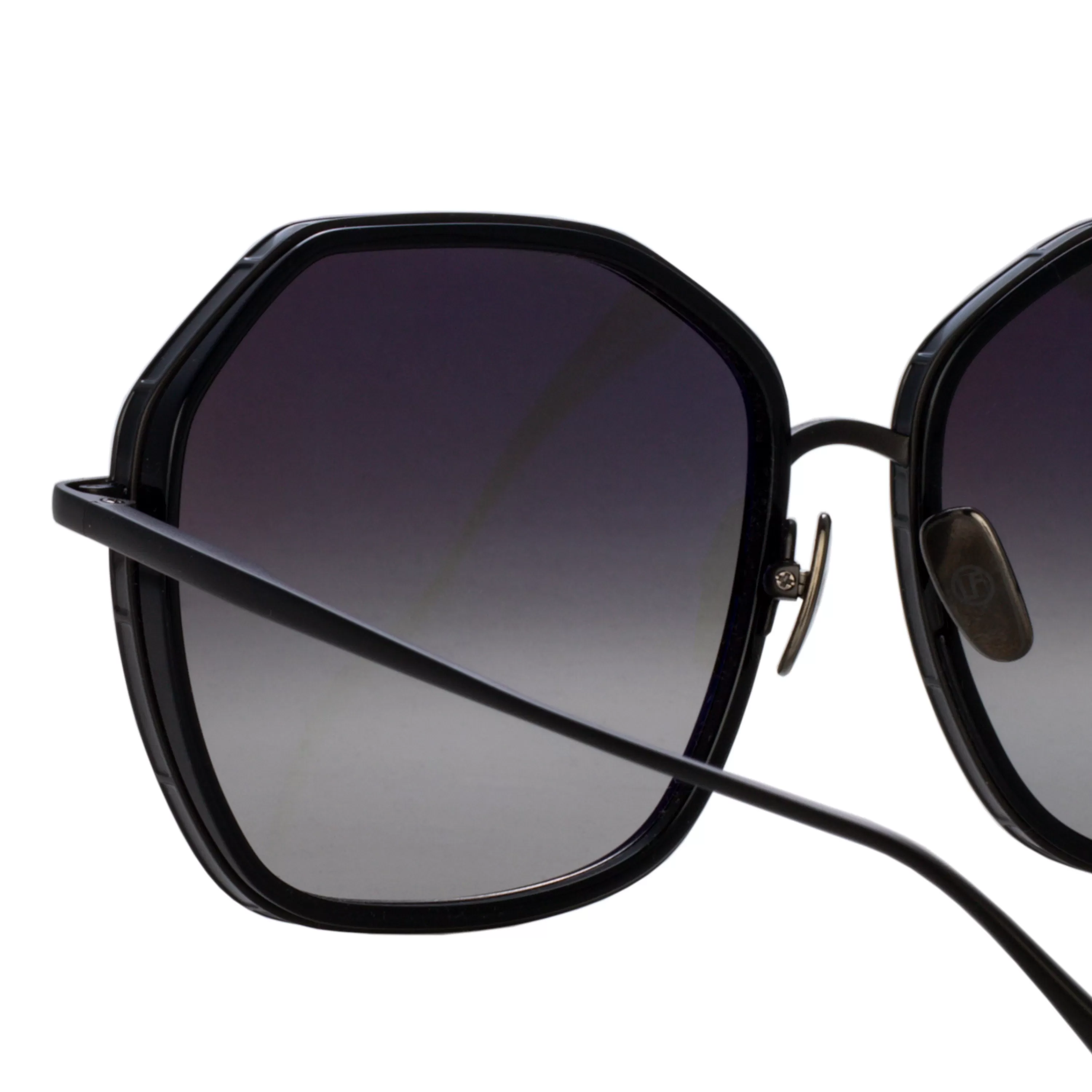 rowe_oversize_sunglasses_in_matt_nickel_4.webp Women Linda Farrow Rowe Oversize Sunglasses in Matt Nickel