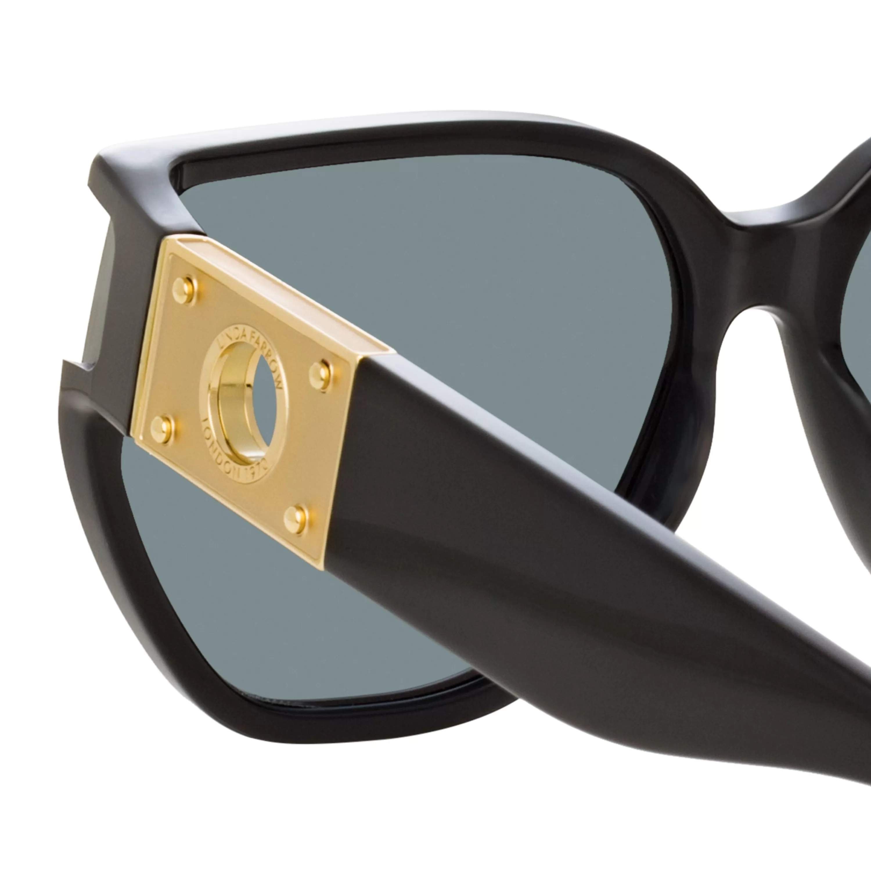sabine_oversized_sunglasses_in_black_3.webp LINDA FARROW (U.K.) Sabine Oversized Sunglasses in Black
