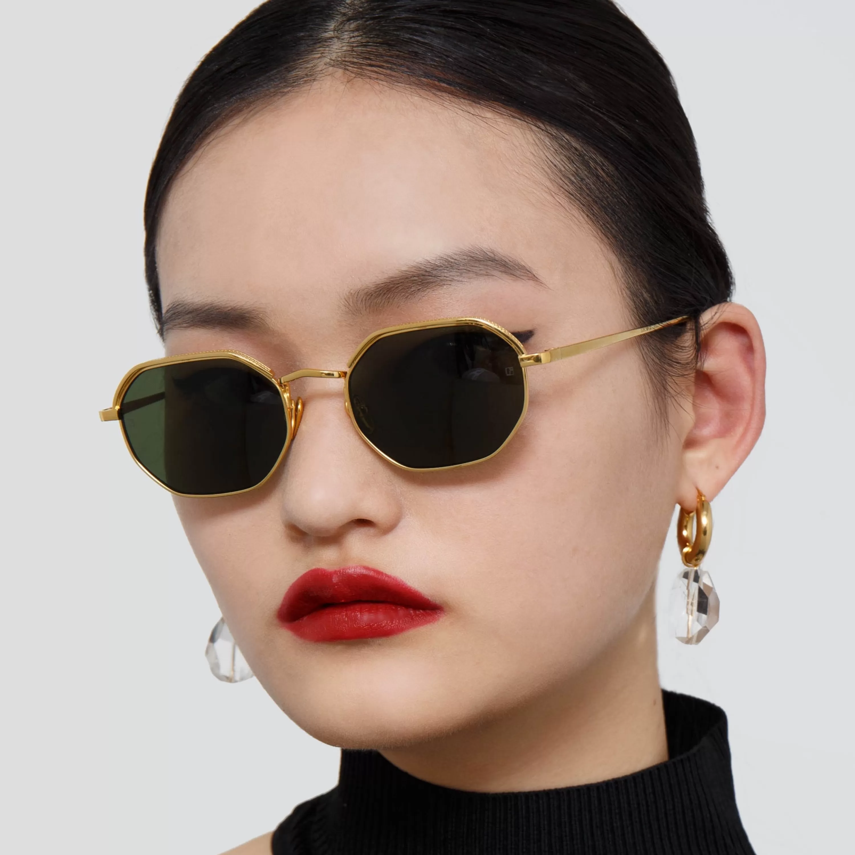 LINDA FARROW UK Shaw Angular Glasses in Yellow Gold and Green