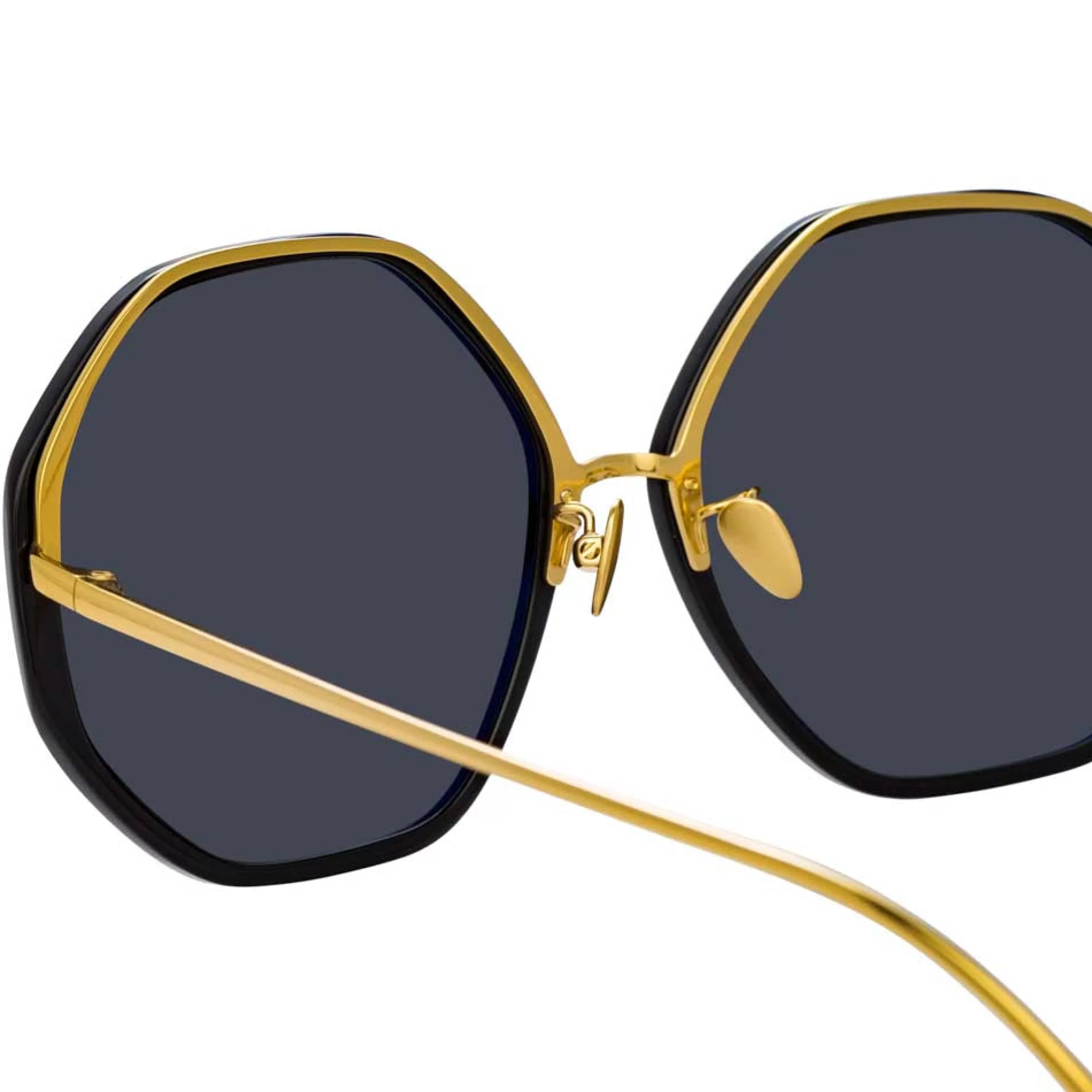 the_alona__oversized_sunglasses_in_black_frame_c_4.webp Linda Farrow The Alona | Oversized Sunglasses in Black Frame (C29)