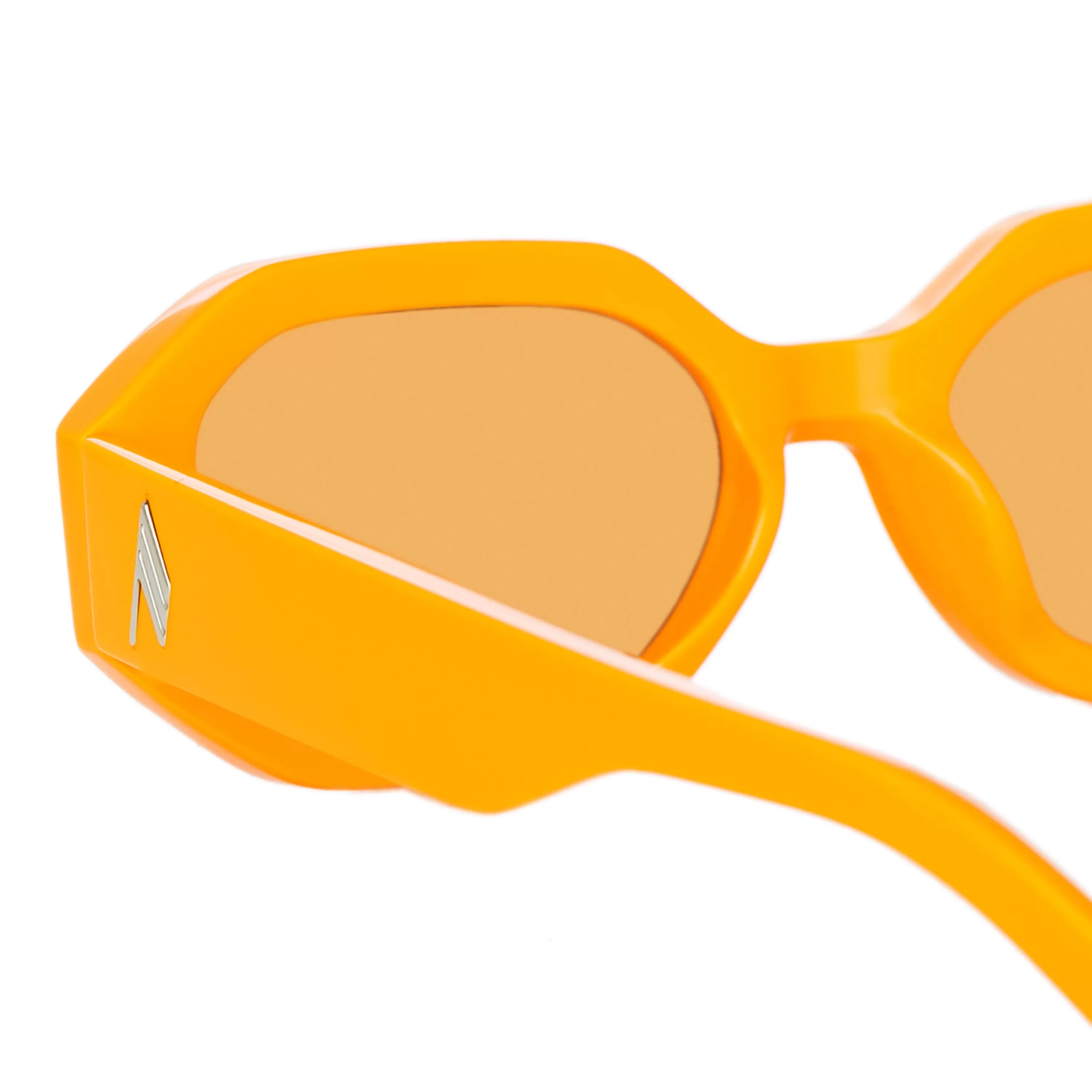 the_attico_irene_angular_sunglasses_in_orange_4.webp The Attico Irene Angular Sunglasses in Orange