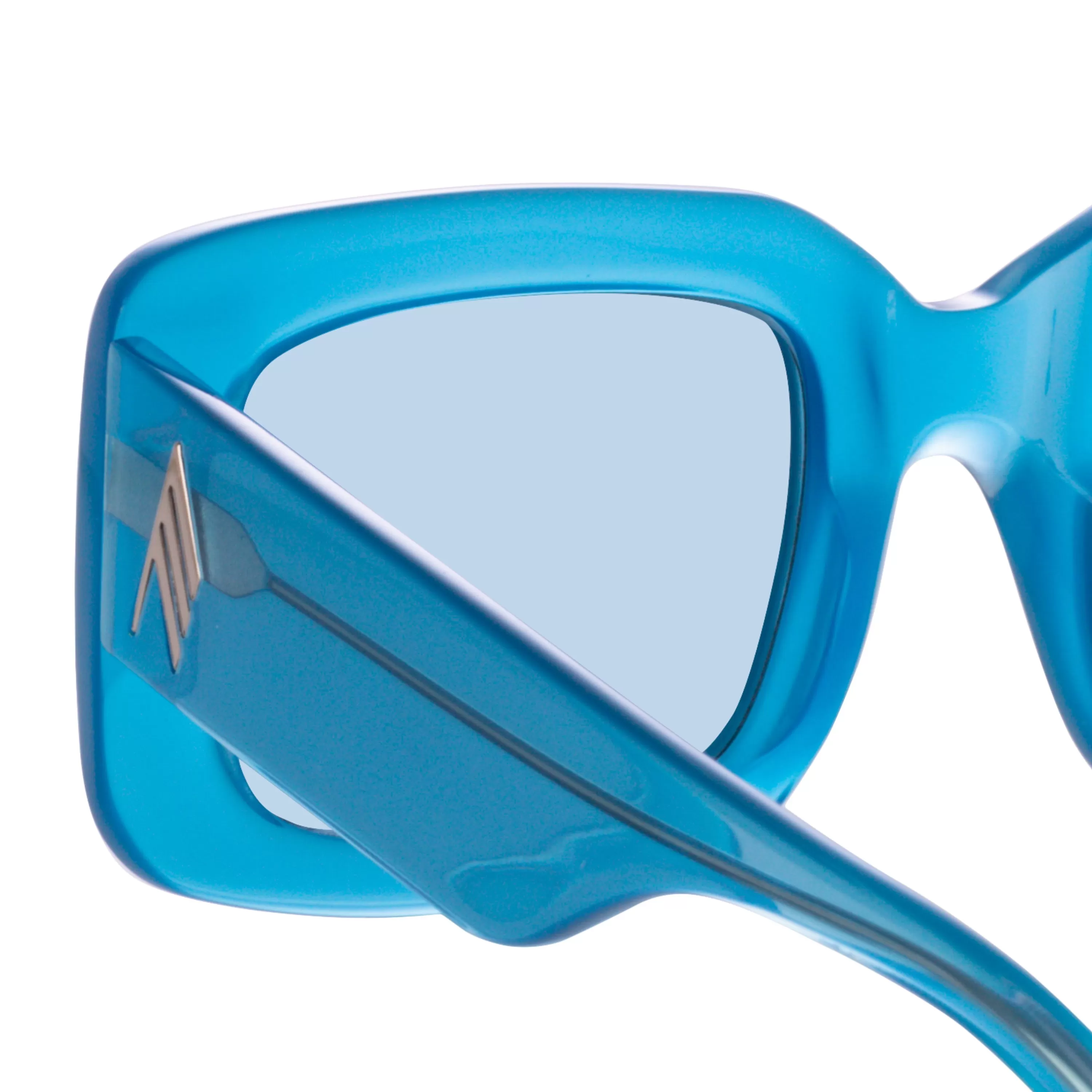 the_attico_jorja_rectangular_sunglasses_in_turquoise_4.webp The Attico Jorja Rectangular Sunglasses in Turquoise
