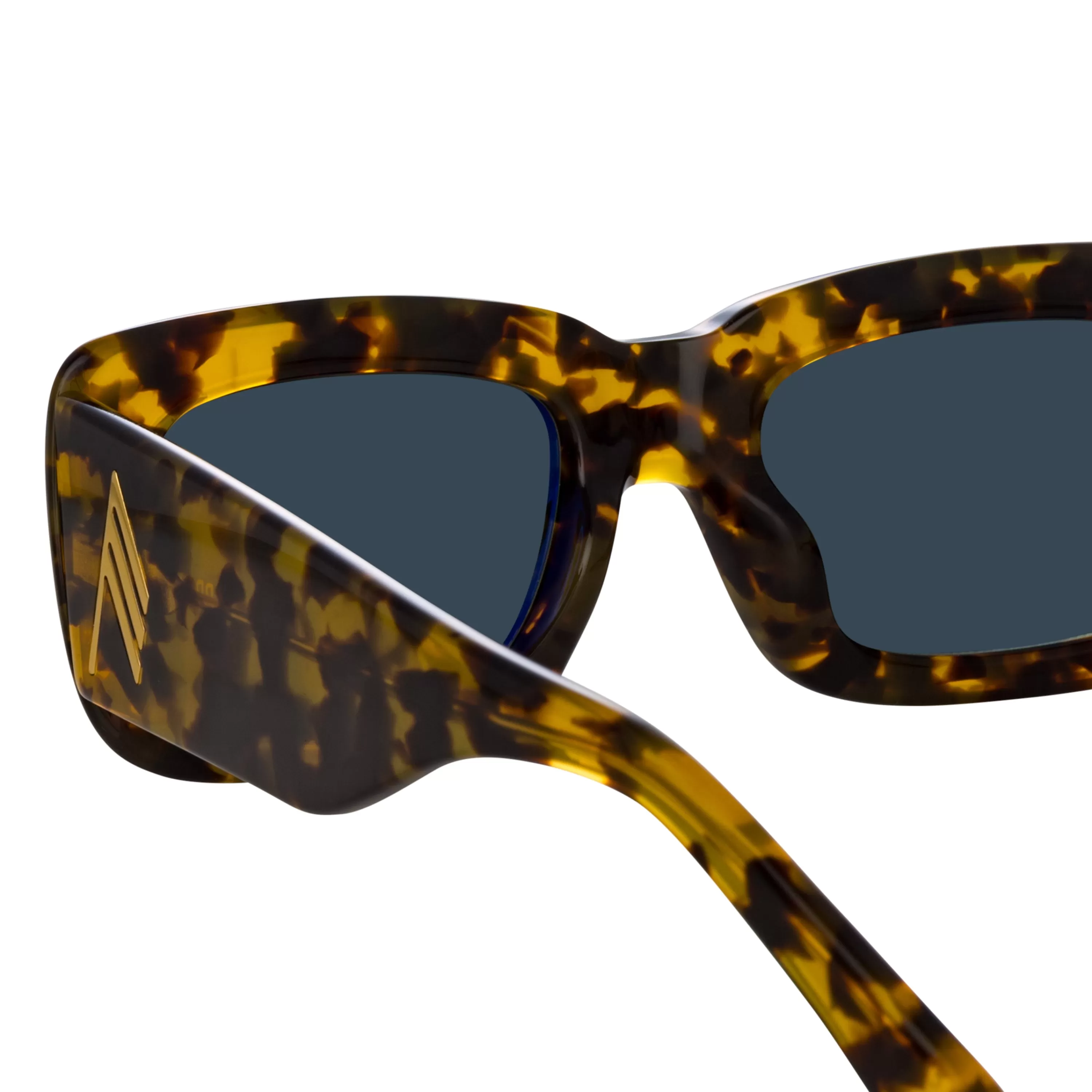 the_attico_marfa_rectangular_sunglasses_in_tortoiseshell_and_green_4.webp The Attico Marfa Rectangular Sunglasses in Tortoiseshell and Green