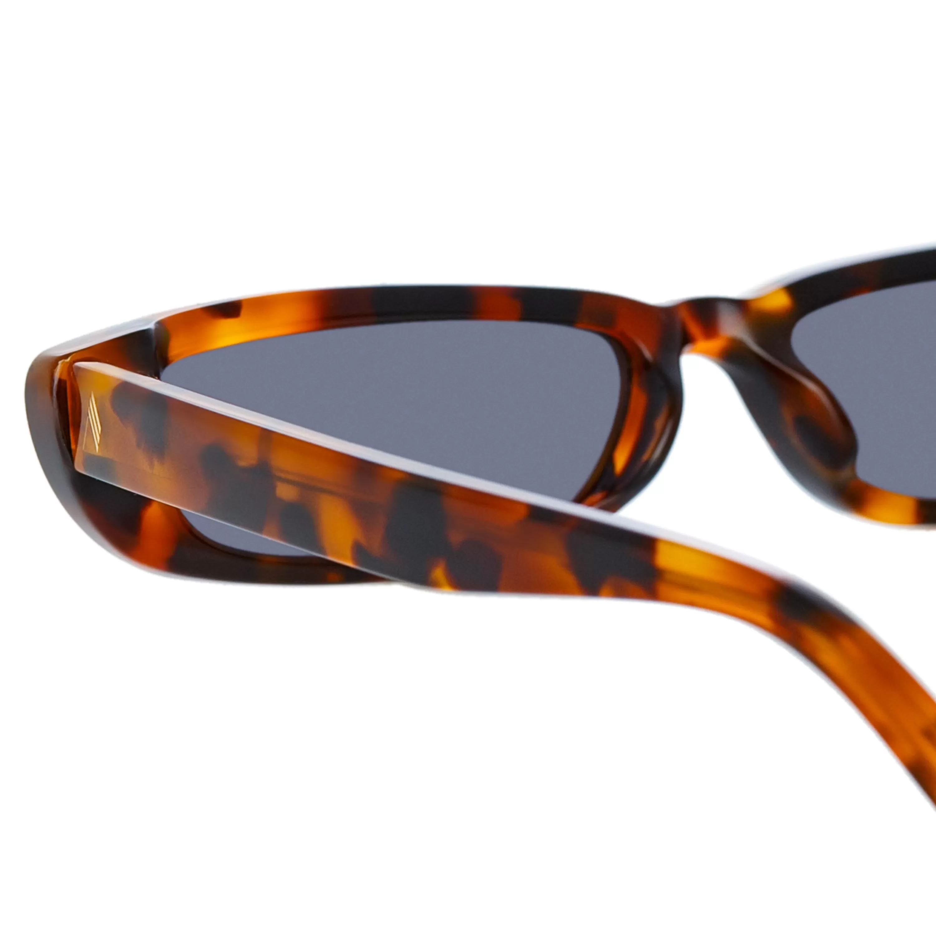 the_attico_thea_angular_sunglasses_in_tortoiseshell_4.webp The Attico Thea Angular Sunglasses in Tortoiseshell