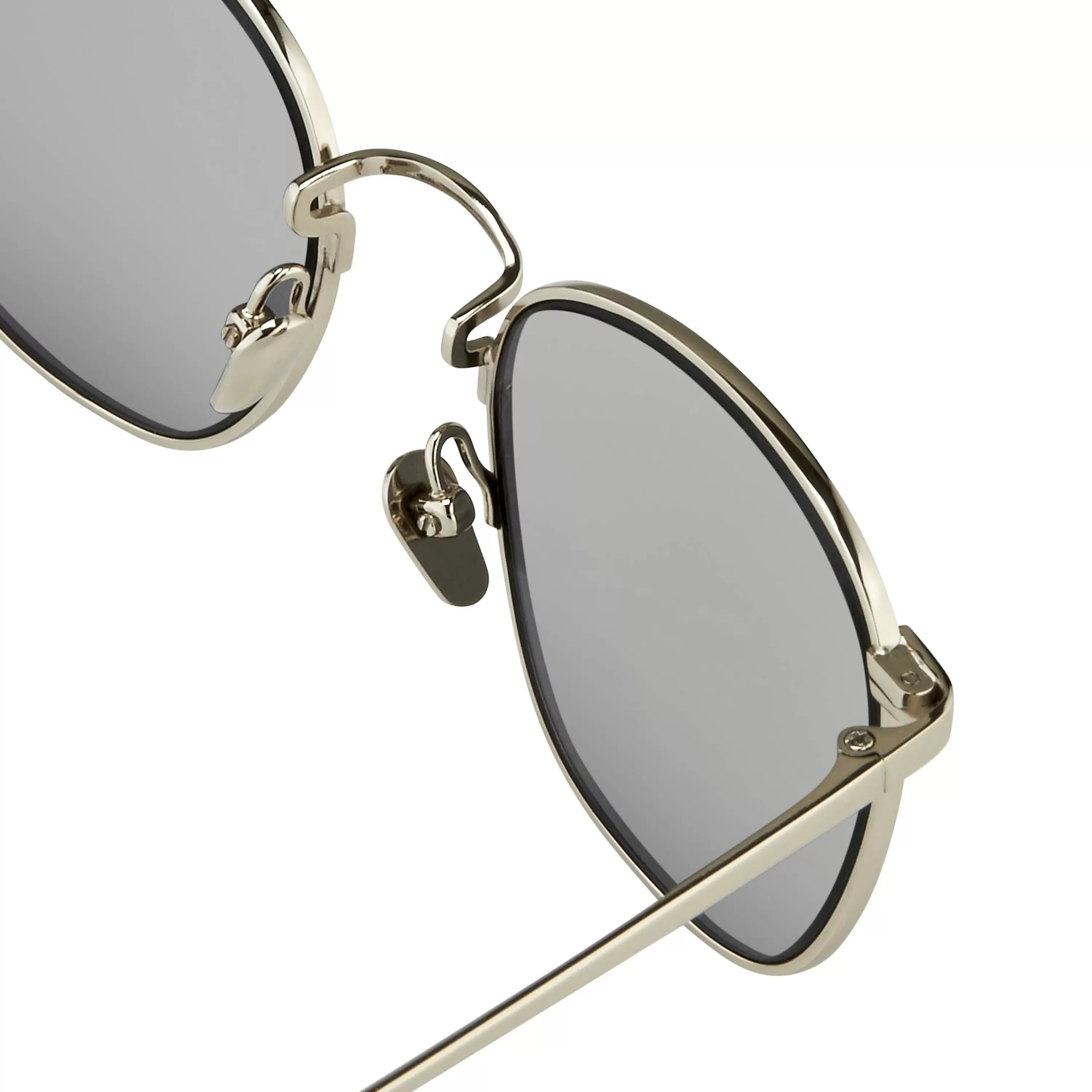 the_simon__square_sunglasses_in_white_gold_frame_c_4.webp Linda Farrow The Simon | Square Sunglasses in White Gold Frame (C2)
